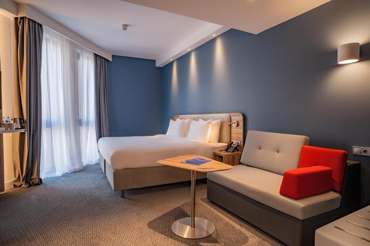 Holiday Inn Express Tbilisi Avlabari By Ihg エクステリア 写真