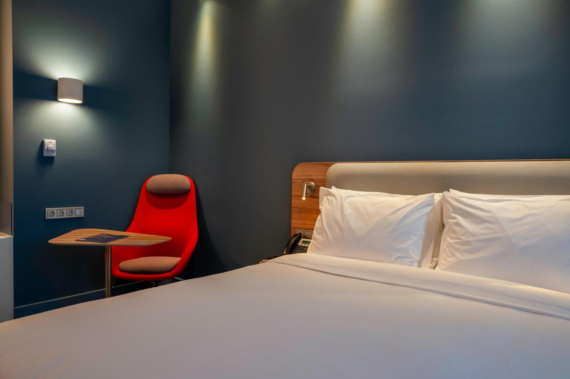 Holiday Inn Express Tbilisi Avlabari By Ihg エクステリア 写真